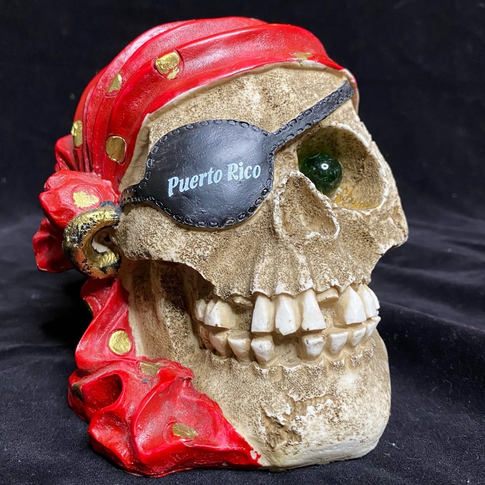 EUC Puerto Rico Souvenir Red Pirate Skull Bank Decor